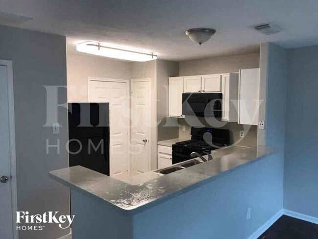 Building Photo - 17919 Greenbriar Park Dr