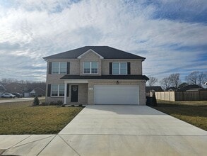 Building Photo - Beautiful Home in Newer Manchester Neighborhood