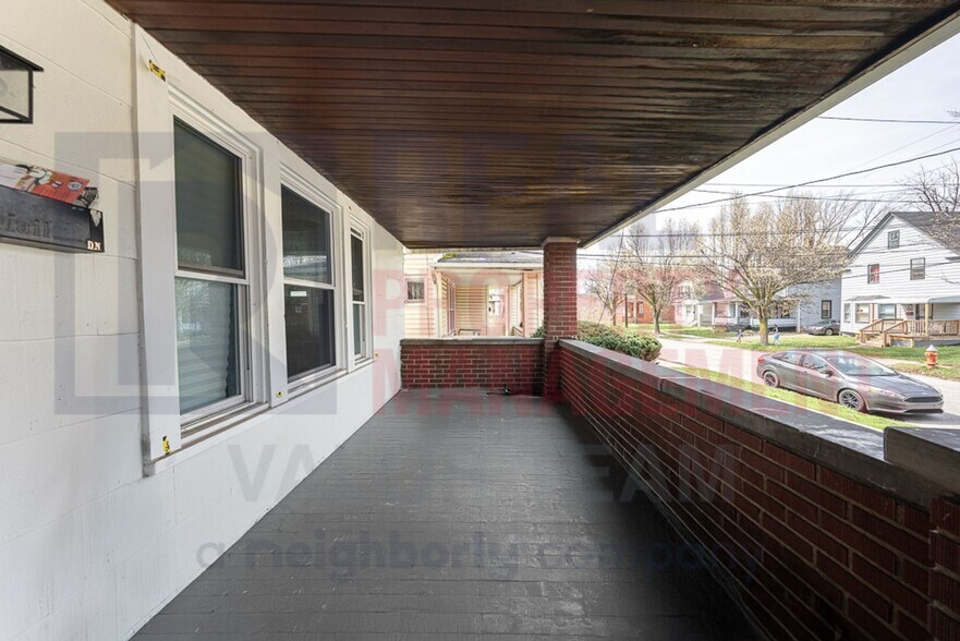 Building Photo - 15714 Huntmere Ave