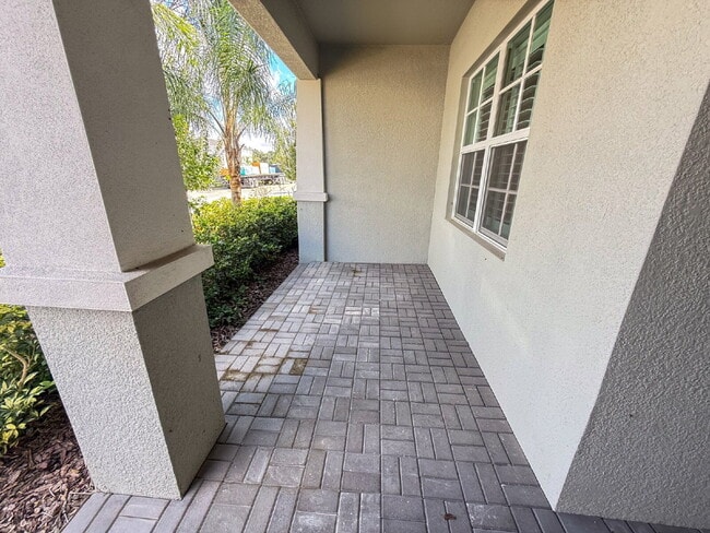 Building Photo - Elegant  2 bed, 2 bath Villa in BridgeWate...