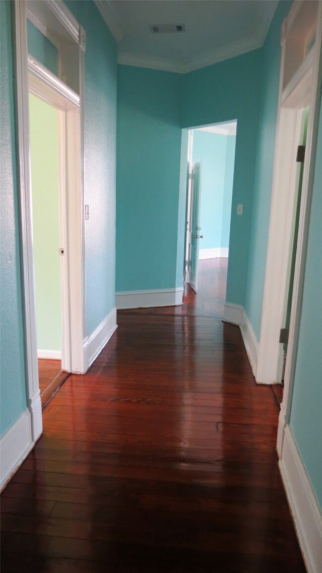 Building Photo - 2809 Avenue H