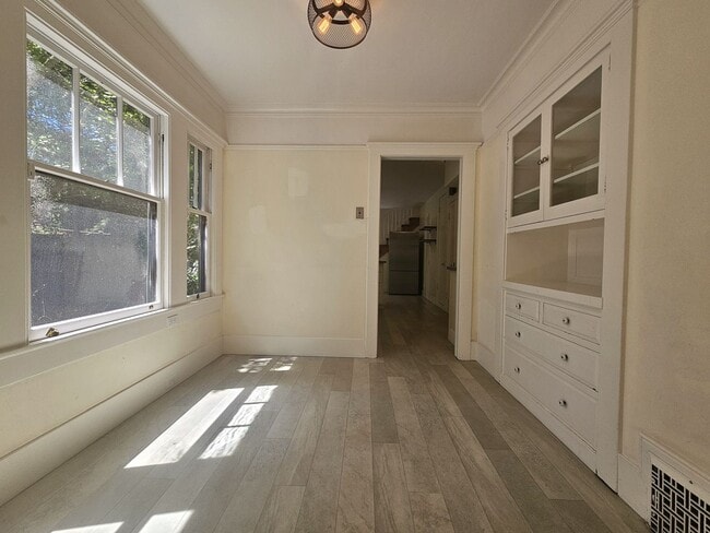 Building Photo - 4-Bedroom Single Family Home in Palo Alto-  lease take over