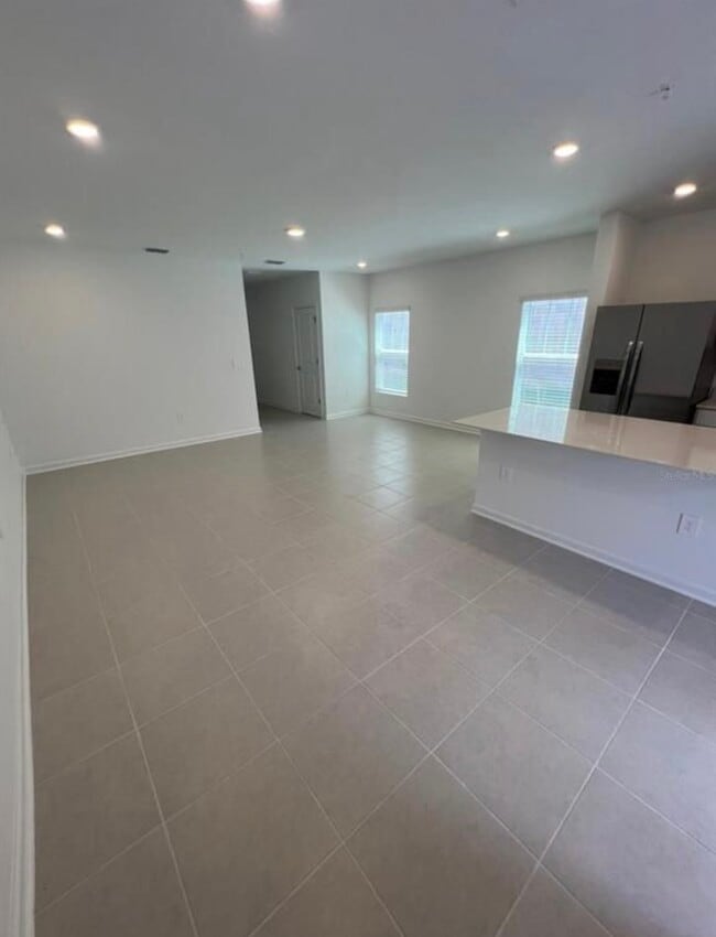 Building Photo - 7318 Ivy Tendril Ave