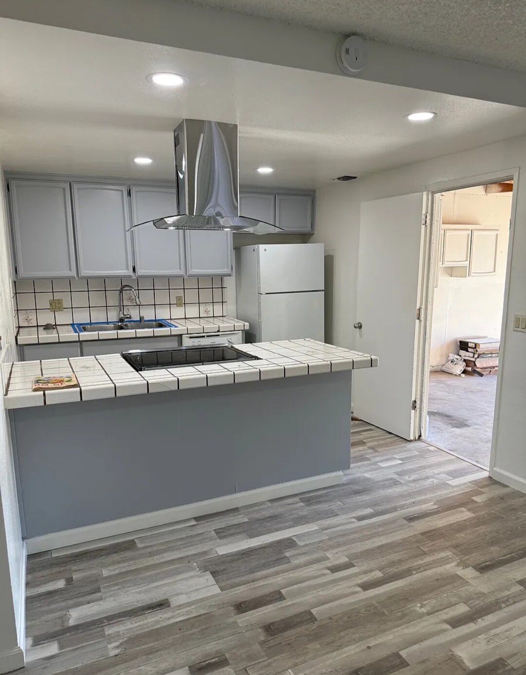 Building Photo - 9652 Lake Natoma Dr