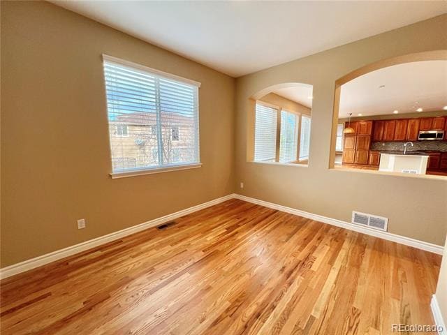 Building Photo - 10791 Glengate Cir