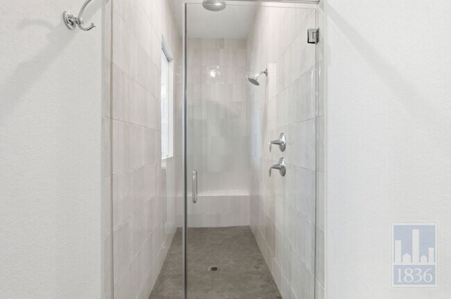 Building Photo - 1024 Siena Sunset Rd