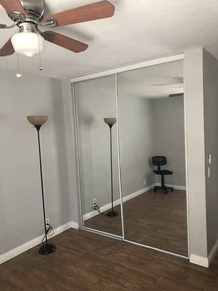 #1 Bedroom - 5540 Lindo Paseo
