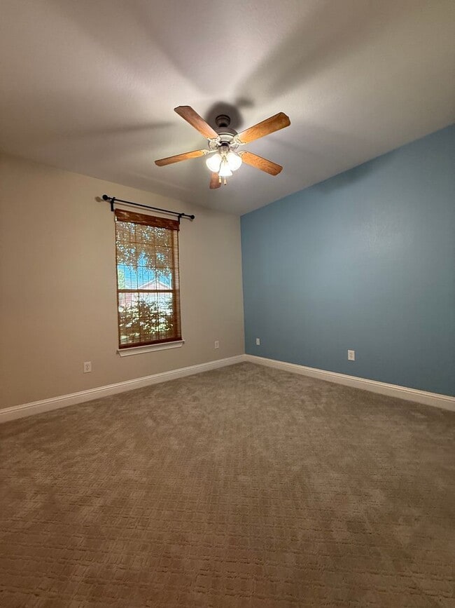 Building Photo - 1846 Sandpiper Dr