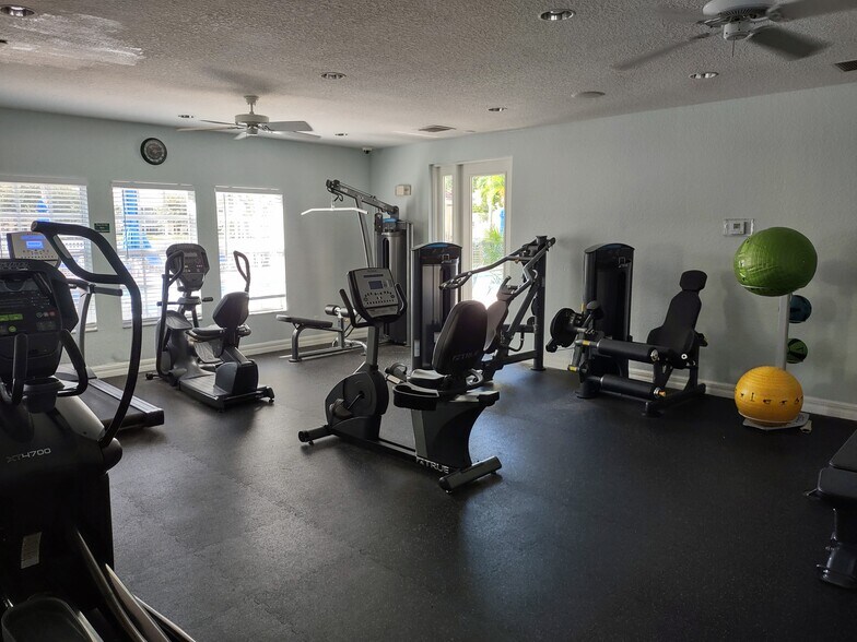 Building Photo - 4620 Saint Croix Ln