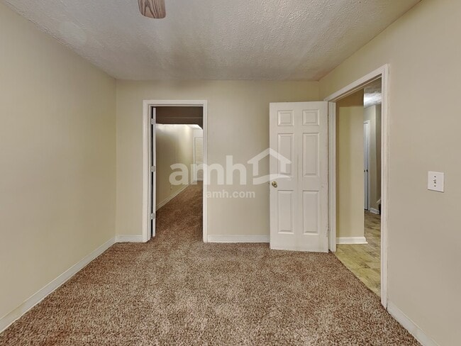 Building Photo - 2717 Oak Meadow Ln