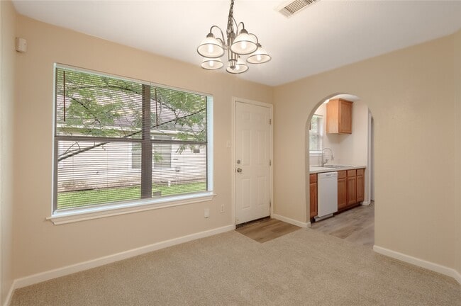 Building Photo - 636 Avenue H