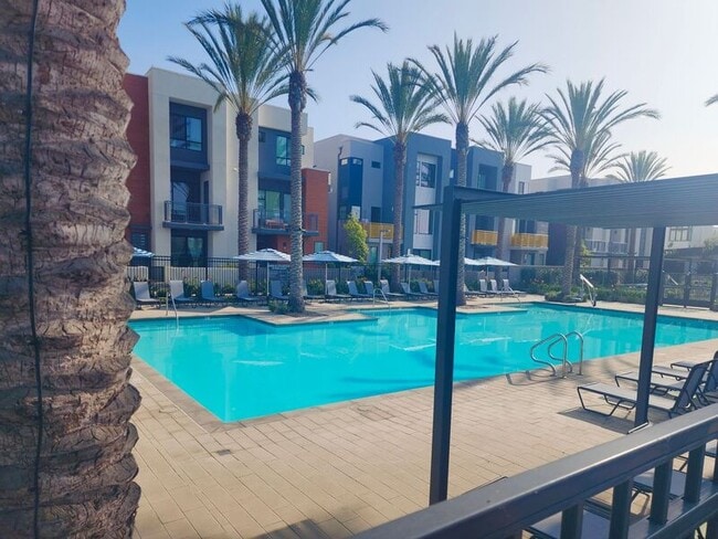 Building Photo - 16332 Dawn Wy