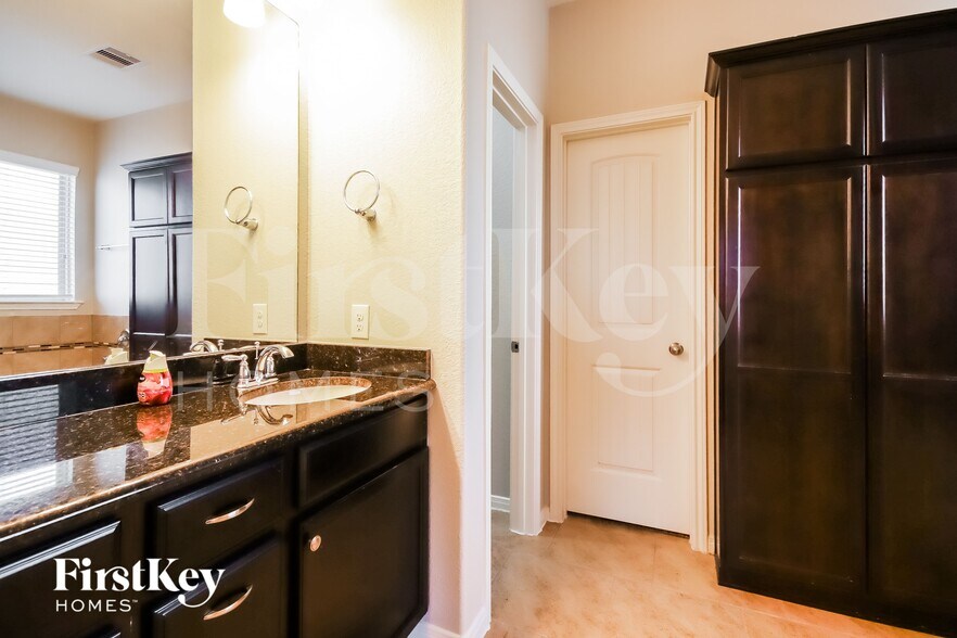 Building Photo - 18030 Dorman Draw Ln