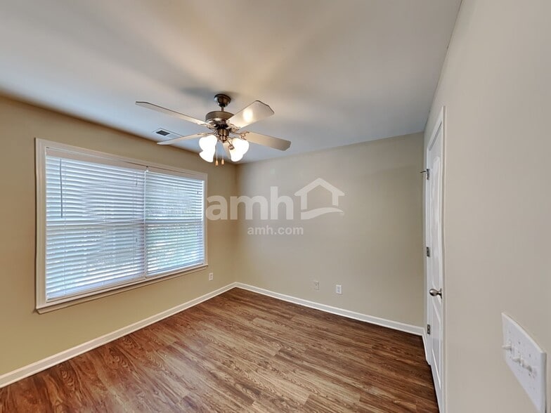 Building Photo - 183 Diamond Ridge Ave