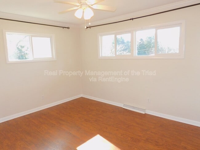 Building Photo - 3110 Canterbury St