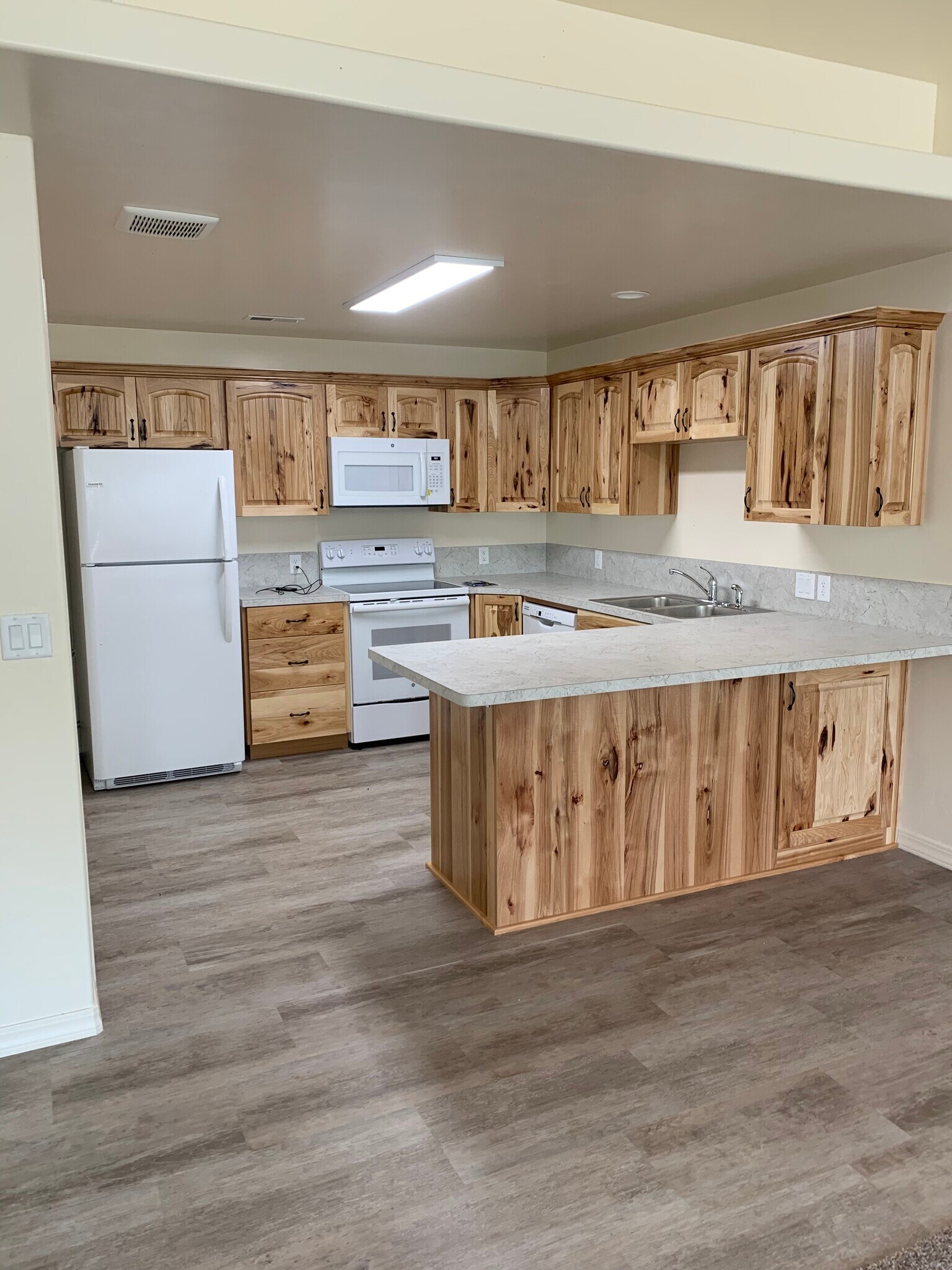 Kitchen - 2100 E Olympic Ave