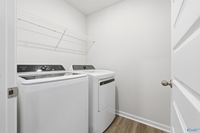 Building Photo - 9943 Sequoyah Cv Dr SE