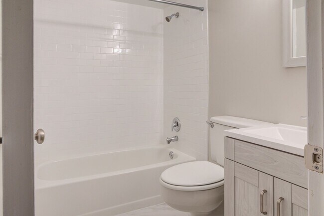 Building Photo - Spacious Studio Across from Meridian Hill Park!