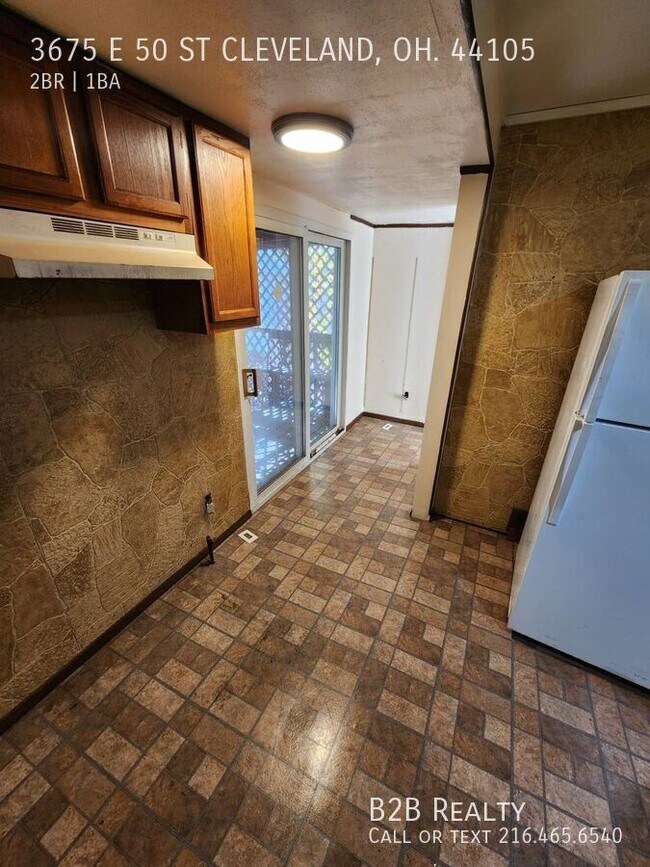 Building Photo - 3675 E 50th St