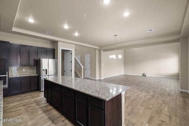 Building Photo - 6148 Oleaster Dr