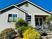 Building Photo - Fully Furnished 2 bedroom cottage in downtown Poulsbo...available starting 5-1
