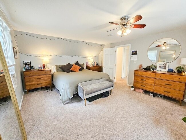 Building Photo - 34 Hidden Meadows Ln