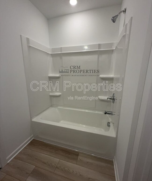 Building Photo - 809 Oyster Bay Dr