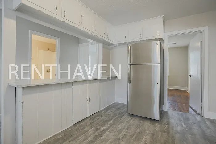 Building Photo - 207 Branham St