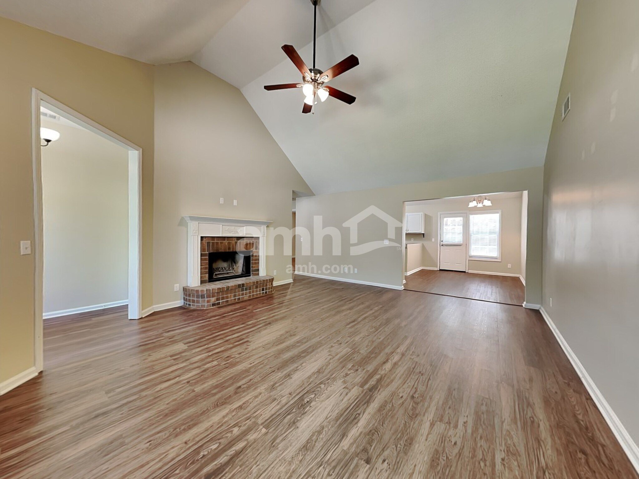 Building Photo - 131 Junco Way