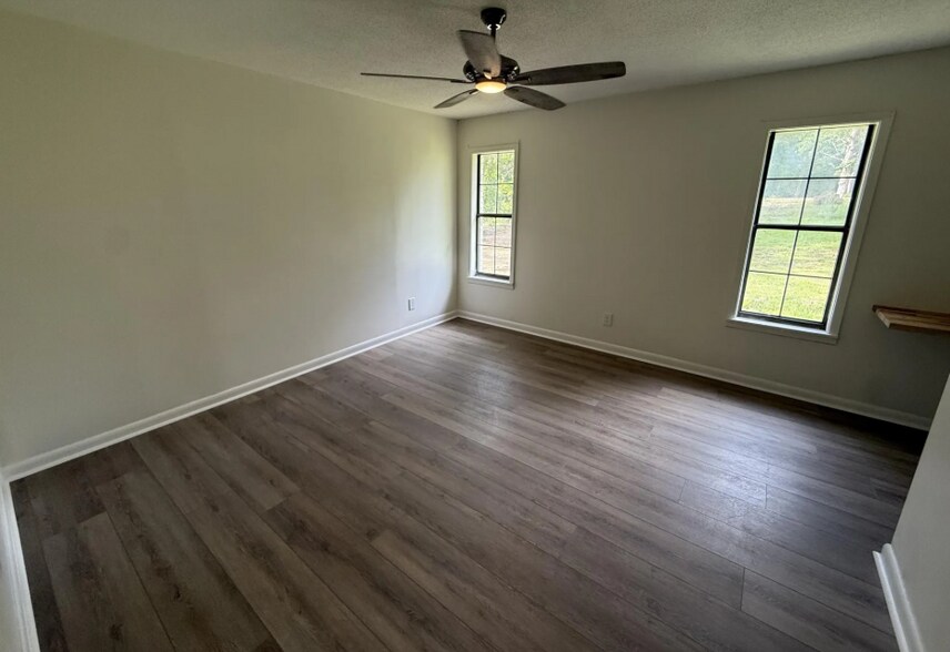 Building Photo - 119 Road 1252