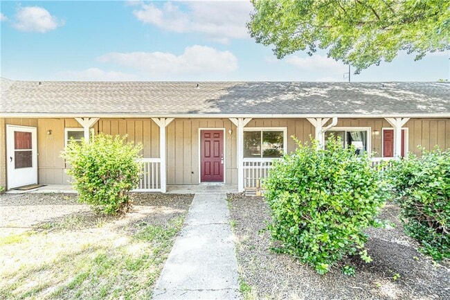 Primary Photo - 1506 W Janda Dr
