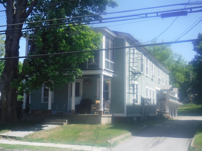 Primary Photo - 109 North St