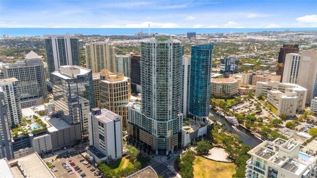 Building Photo - 100 E Las Olas Blvd