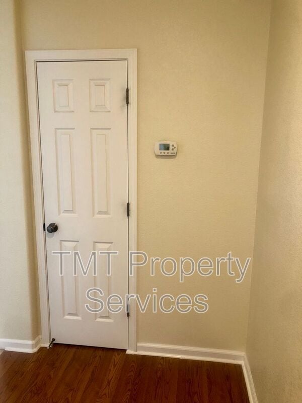 Building Photo - 2362 Dunsley Cir