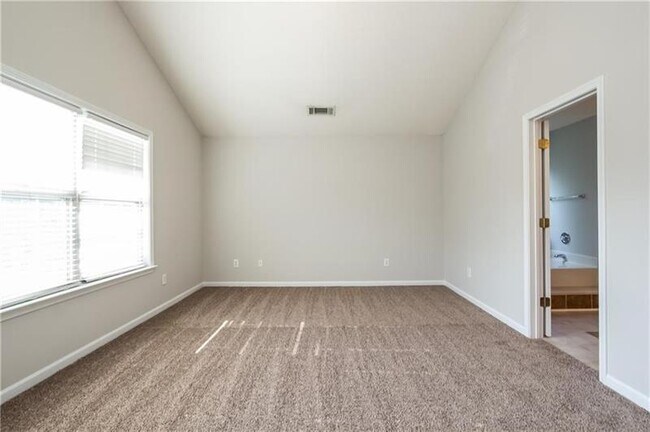 Building Photo - 409 Bottesford Dr NW
