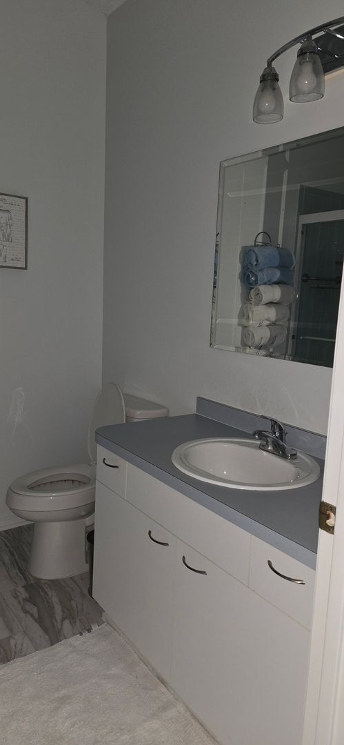 Building Photo - Village of Del Mar