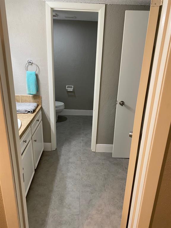 Building Photo - 74 April Hill