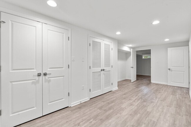 Building Photo - 3BR/4BA - Silver Spring Rambler on Quiet Cul-de-Sac Near Sligo Creek Park