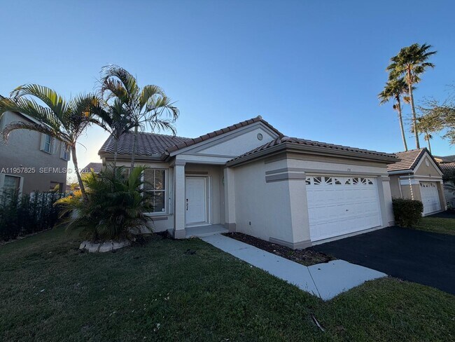 Building Photo - 755 Falling Water Rd