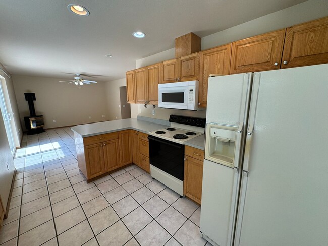 Building Photo - Backyard Oasis: 3 Bedroom 2 Bath House Ava...