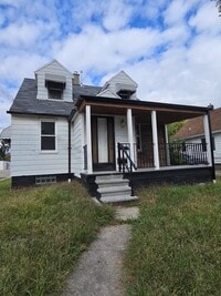 Building Photo - 11005 Dodge Ave