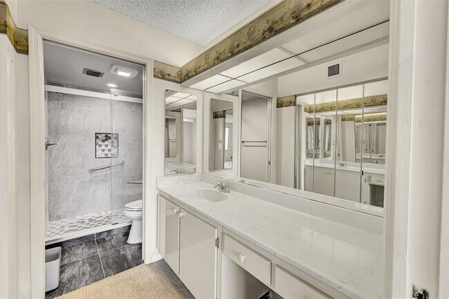Building Photo - 9633 N Belfort Cir