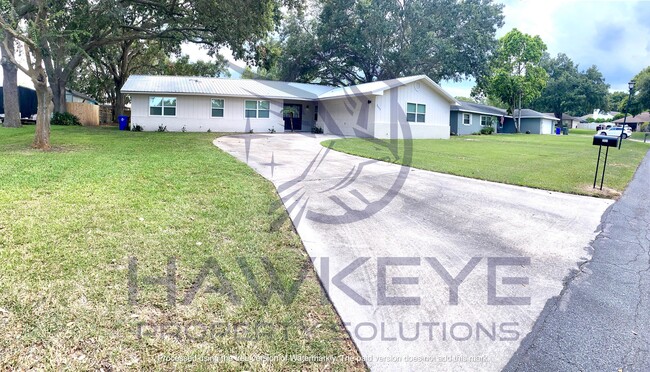 Building Photo - 2033 Dunbarton Way