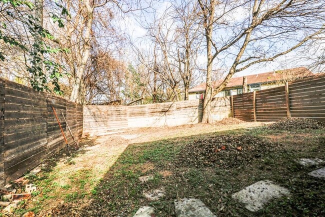 Building Photo - 2301 Tern Cir