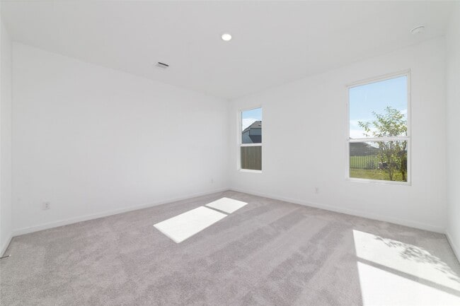 Building Photo - 3037 Avenida Sonoma Dr