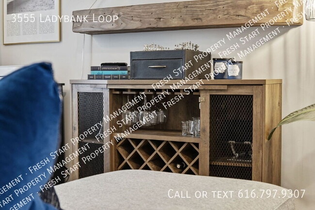 Building Photo - 3555 Ladybank Loop