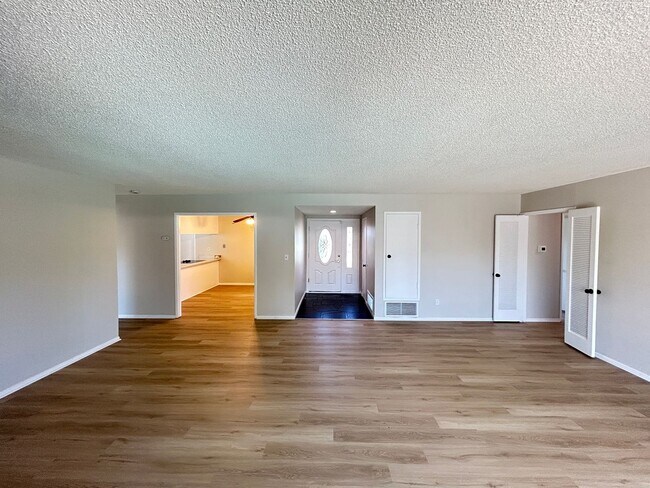 Building Photo - 18172 St Moritz Cir