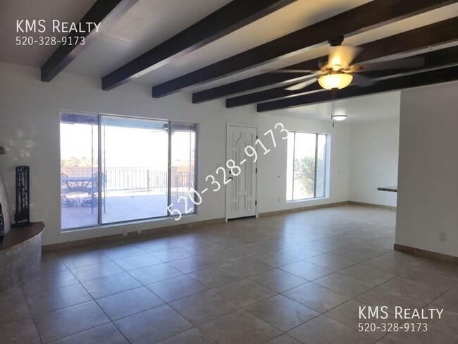 Building Photo - 500 E Eden Pl