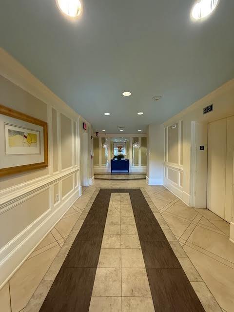 Building Photo - 6832 Main St