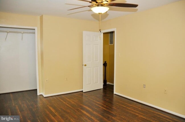 Building Photo - 3831 Gateway Terrace